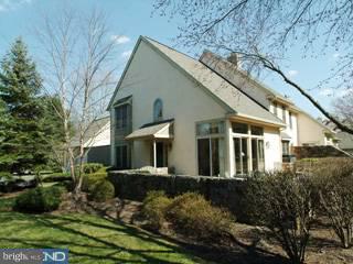 412 Waynesbrooke Road Berwyn, PA 19312 - Photo 1 of 6