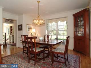 412 Waynesbrooke Road Berwyn, PA 19312 - Photo 3 of 6