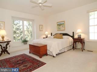 412 Waynesbrooke Road Berwyn, PA 19312 - Photo 5 of 6