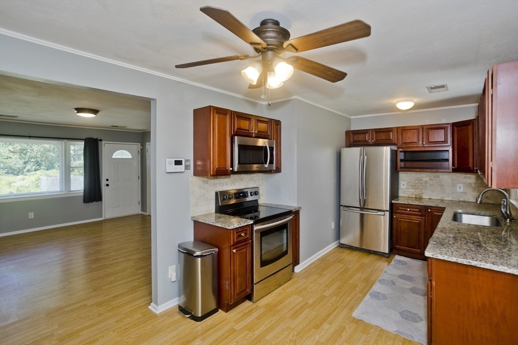 101 Old Farm Road Springfield, MA 01119 - Photo 10 of 33