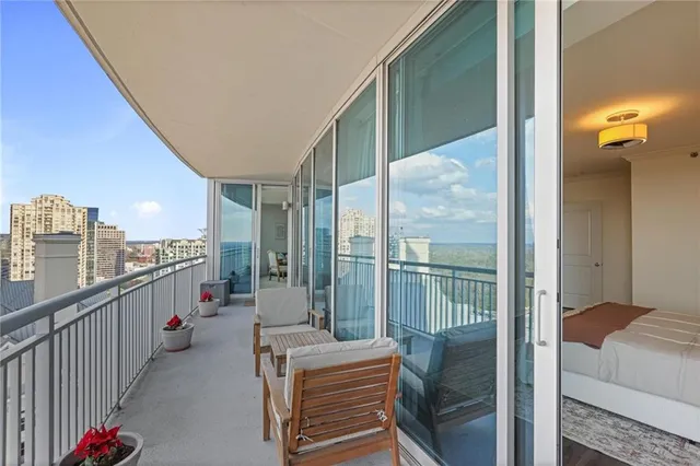 $590,000 | 3338 Peachtree Road Northeast, Unit 2803, Atlanta, GA 30326