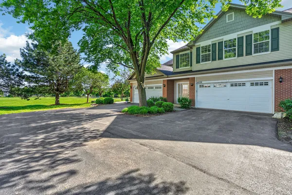 $349,000 | 24038 Walnut Circle, Unit 24038, Plainfield, IL 60585