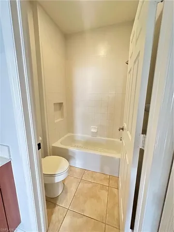 $1,980 | 7350 Bristol Circle, Naples, FL 34120