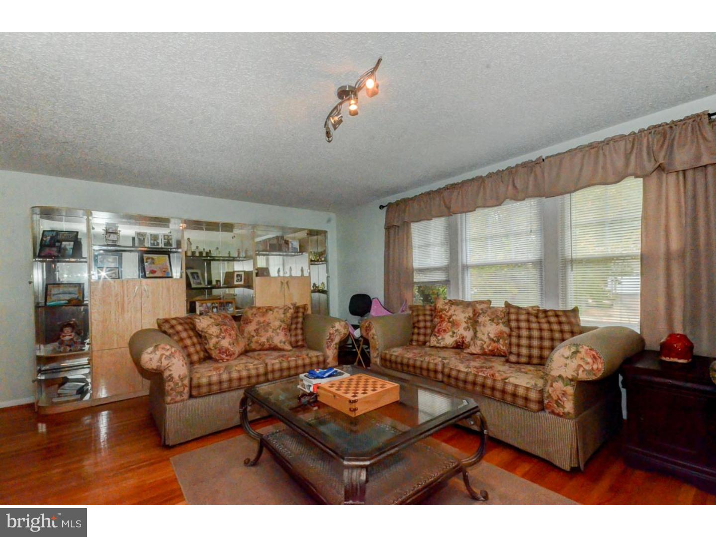 48 Old Forge Road Clementon, NJ 08021 - Photo 4 of 25
