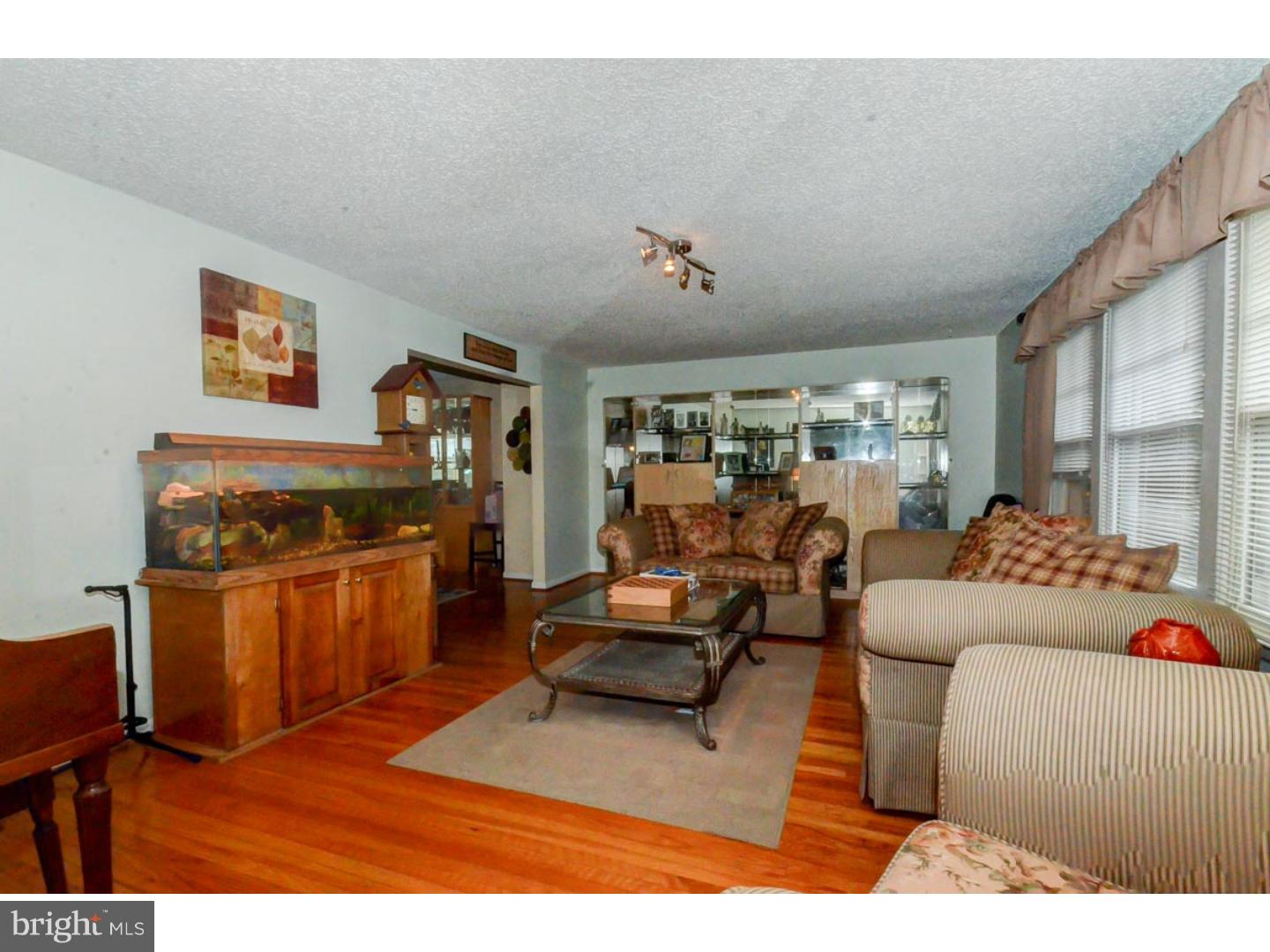 48 Old Forge Road Clementon, NJ 08021 - Photo 5 of 25