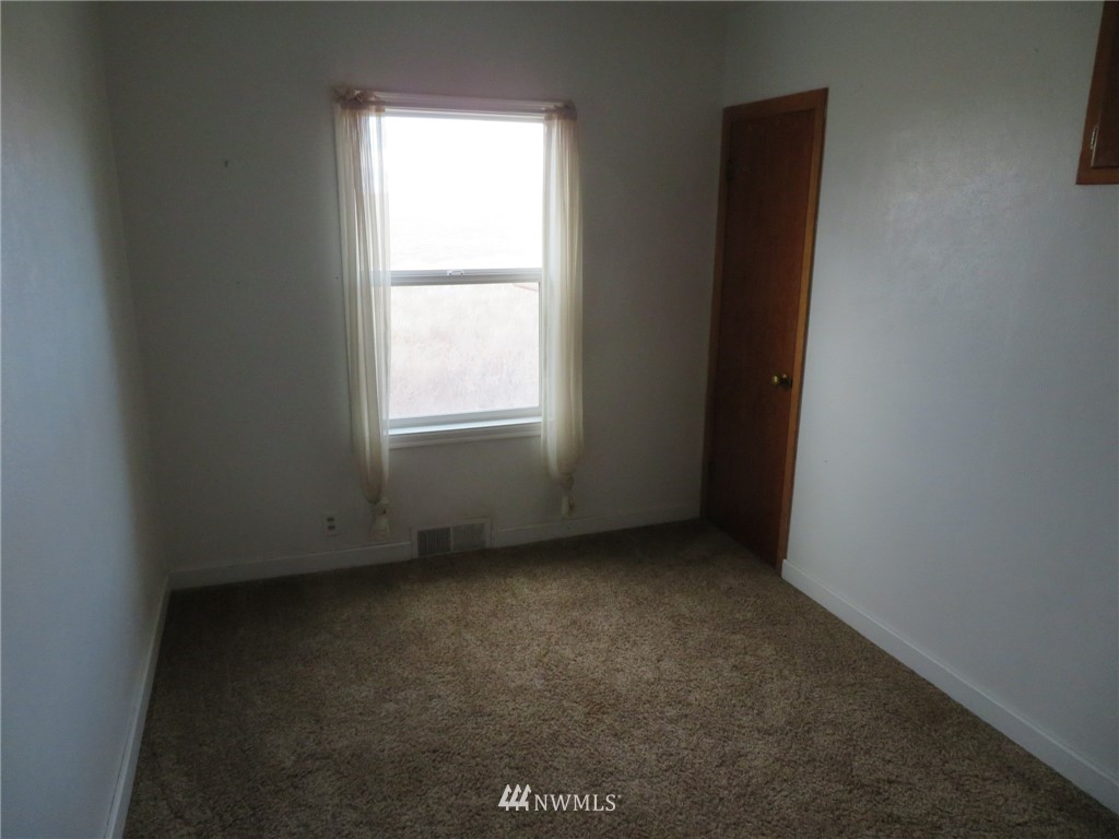 198 Phillips Road, Unit A Lind, WA 99341 - Photo 18 of 32