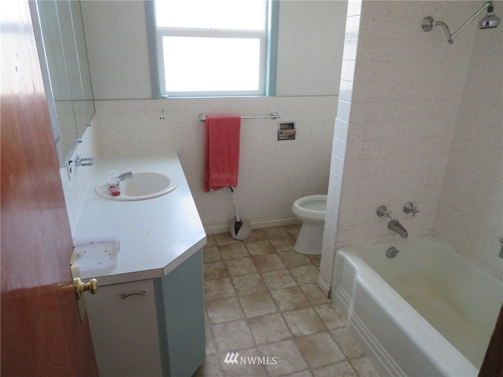 198 Phillips Road, Unit A Lind, WA 99341 - Photo 7 of 32