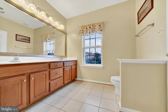 $305,000 | 572 Hopkins Landing Drive, Unit 572, Baltimore, MD 21221