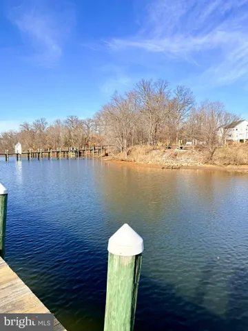 $305,000 | 572 Hopkins Landing Drive, Unit 572, Baltimore, MD 21221