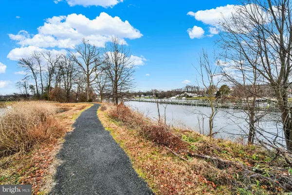 $284,900 | 572 Hopkins Landing Drive, Unit 572, Baltimore, MD 21221