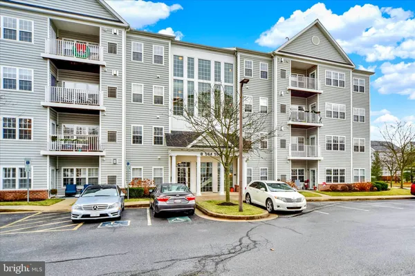 $284,900 | 572 Hopkins Landing Drive, Unit 572, Baltimore, MD 21221