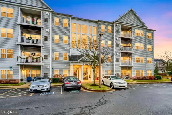 $284,900 | 572 Hopkins Landing Drive, Unit 572, Baltimore, MD 21221