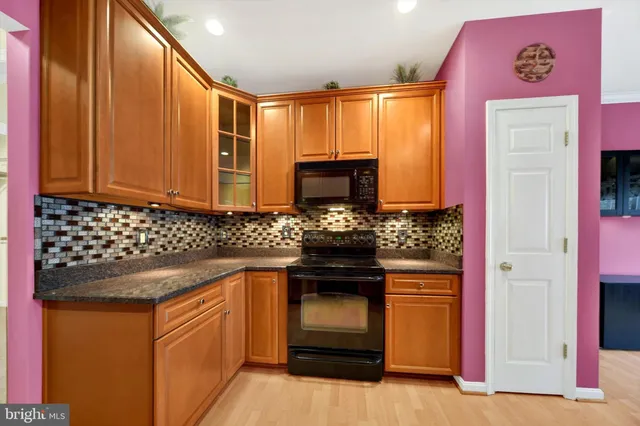 $305,000 | 572 Hopkins Landing Drive, Unit 572, Baltimore, MD 21221