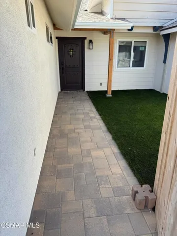 $4,300 | 400 North Steckel Drive, Santa Paula, CA 93060