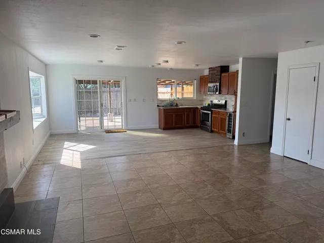 $4,300 | 400 North Steckel Drive, Santa Paula, CA 93060