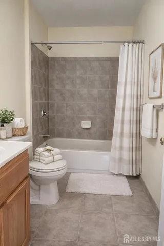 $355,000 | 44 Dartmouth Way, North Brunswick, NJ 08902