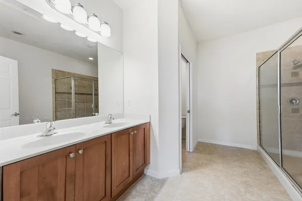 $332,900 | 425 Greenwich Circle, Unit 204, Jupiter, FL 33458