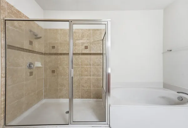 $332,900 | 425 Greenwich Circle, Unit 204, Jupiter, FL 33458