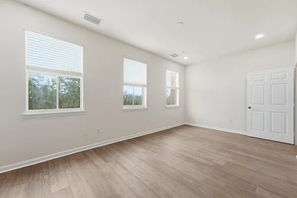 $332,900 | 425 Greenwich Circle, Unit 204, Jupiter, FL 33458