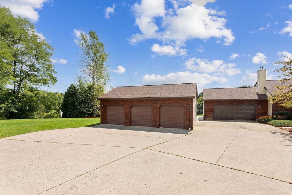 5877 Royalton Road Southwest Lancaster, OH 43130 - Photo 5 of 30 7G5A1430