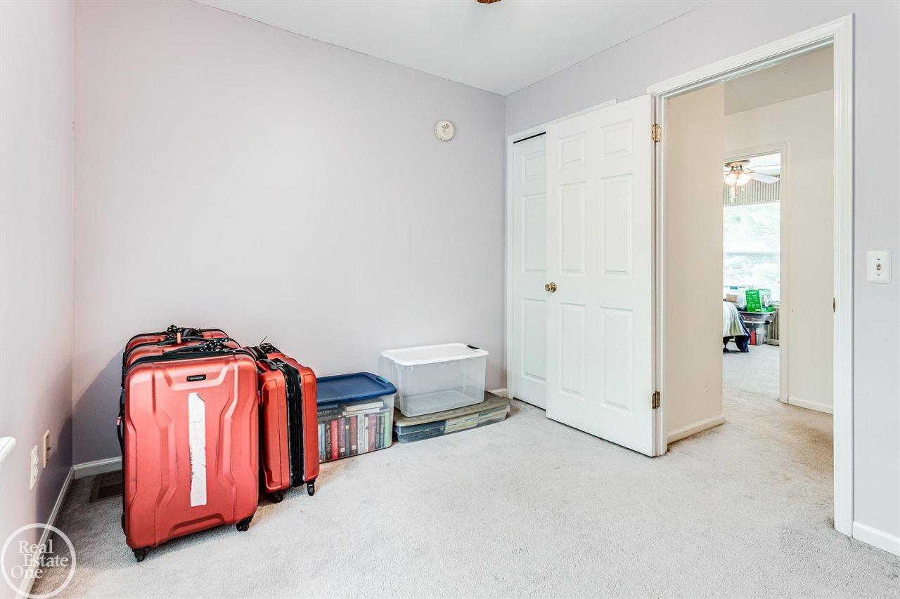 2950 Michigan Road Port Huron, MI 48060 - Photo 36 of 44 50053128-35.JPG
