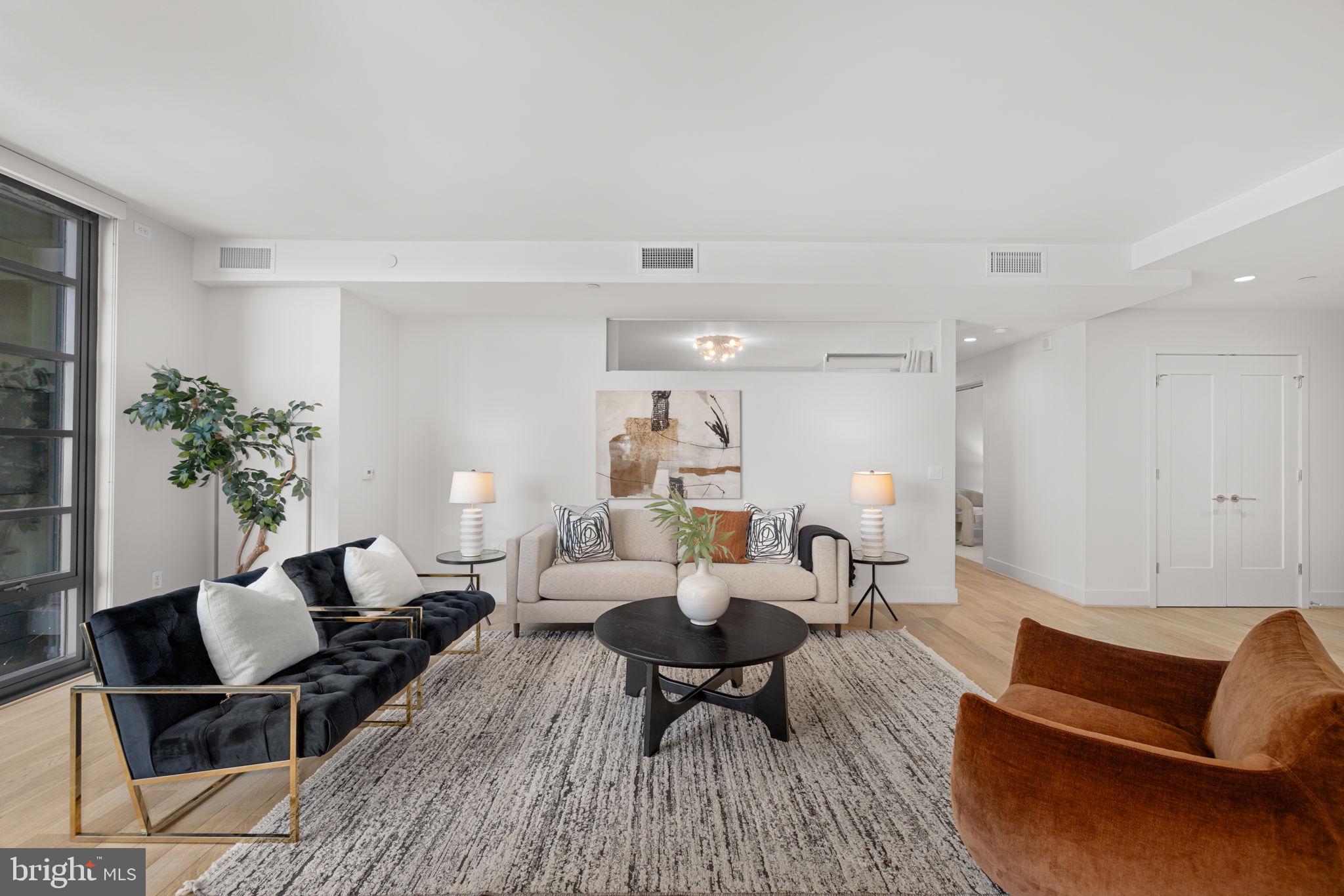 45 Sutton Square Southwest, Unit 406 Washington, DC 20024 - Photo 5 of 29 Entertain