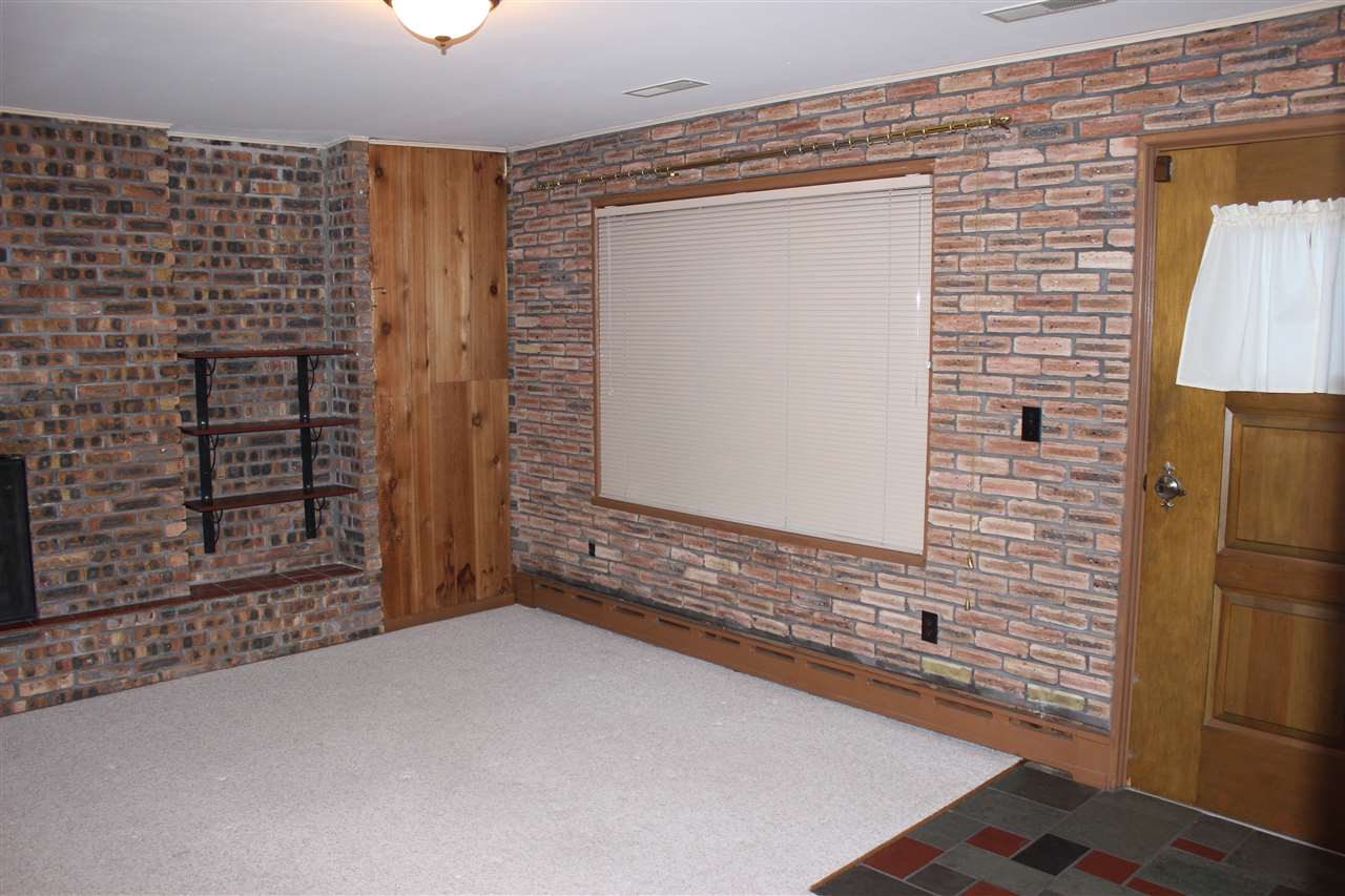 23218 Osborne Road Lakeville, IN 46536 - Photo 6 of 28