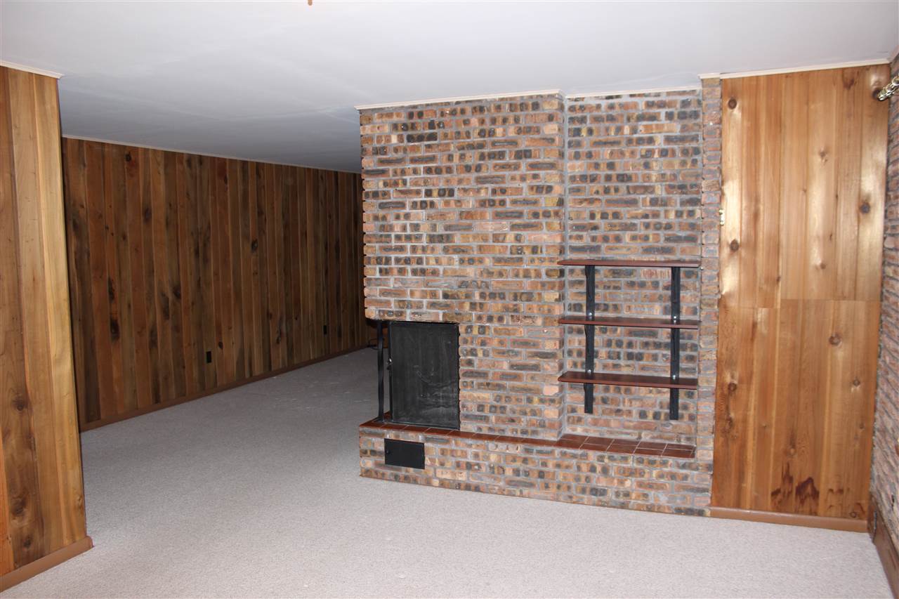 23218 Osborne Road Lakeville, IN 46536 - Photo 7 of 28