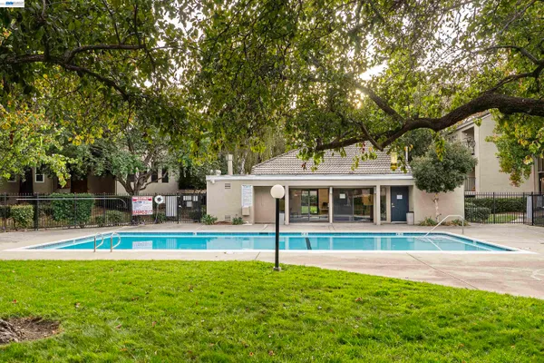 $488,800 | 39450 Albany Common, Unit X, Fremont, CA 94538