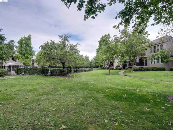 $488,800 | 39450 Albany Common, Unit X, Fremont, CA 94538