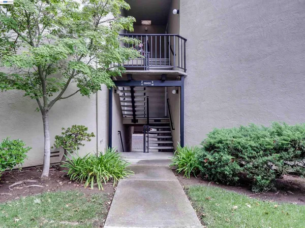 $488,800 | 39450 Albany Common, Unit X, Fremont, CA 94538