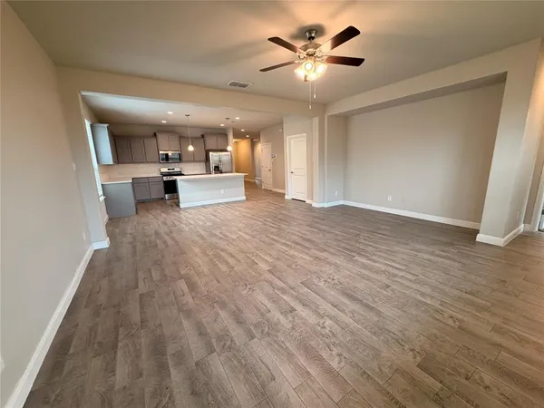 $2,800 | 209 Irish Moss Drive, Fort Worth, TX 76052