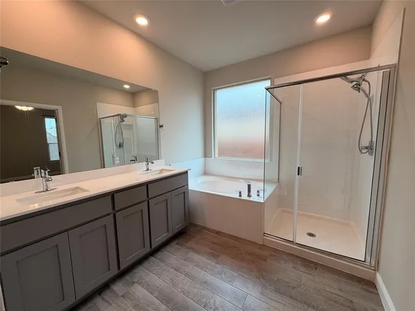 $2,800 | 209 Irish Moss Drive, Fort Worth, TX 76052