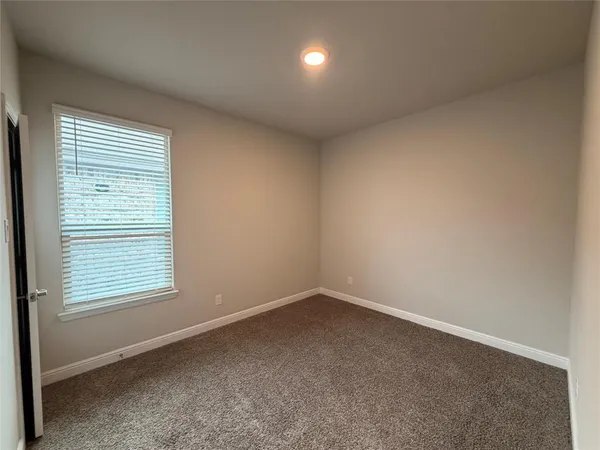 $2,800 | 209 Irish Moss Drive, Fort Worth, TX 76052