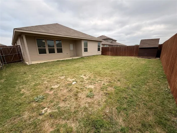 $2,800 | 209 Irish Moss Drive, Fort Worth, TX 76052