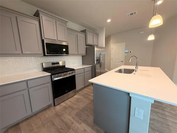 $2,800 | 209 Irish Moss Drive, Fort Worth, TX 76052