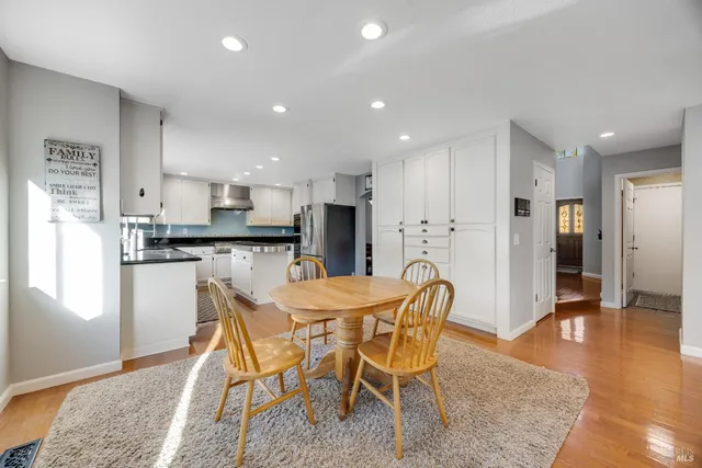 $885,000 | 70 Noonan Ranch Circle, Santa Rosa, CA 95403