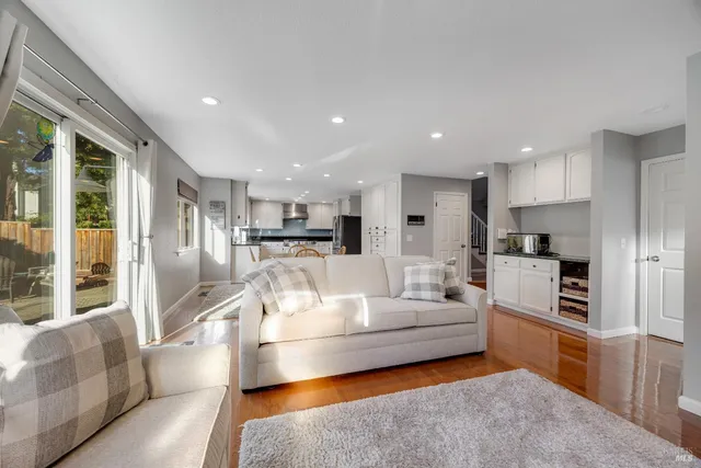 $885,000 | 70 Noonan Ranch Circle, Santa Rosa, CA 95403