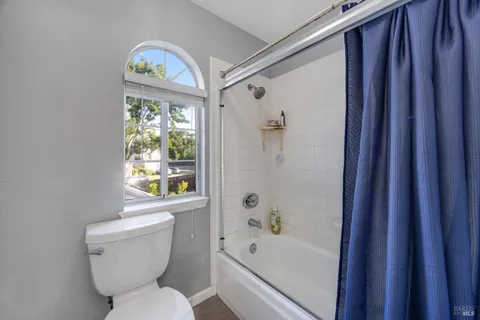 $850,000 | 70 Noonan Ranch Circle, Santa Rosa, CA 95403