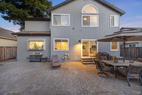 $850,000 | 70 Noonan Ranch Circle, Santa Rosa, CA 95403