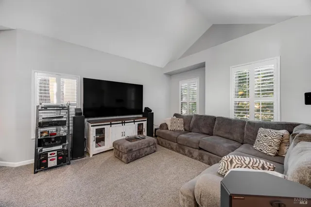 $885,000 | 70 Noonan Ranch Circle, Santa Rosa, CA 95403