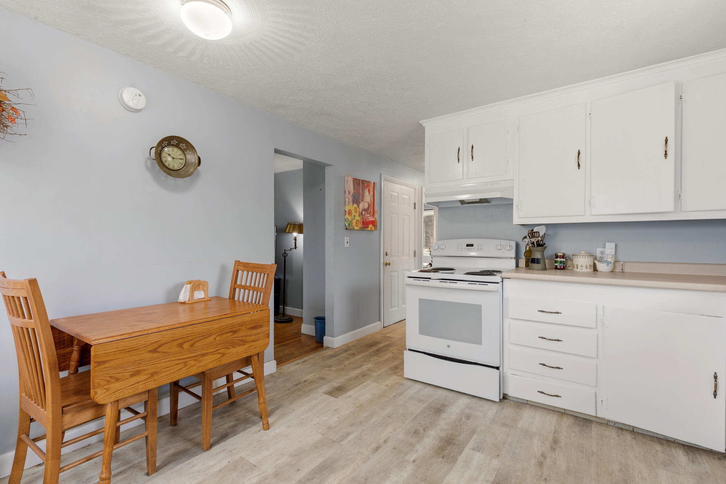 624 Hodsdon Road Pownal, ME 04069 - Photo 13 of 29 624 hodsdon rd, pownal, me 04069, usa-10