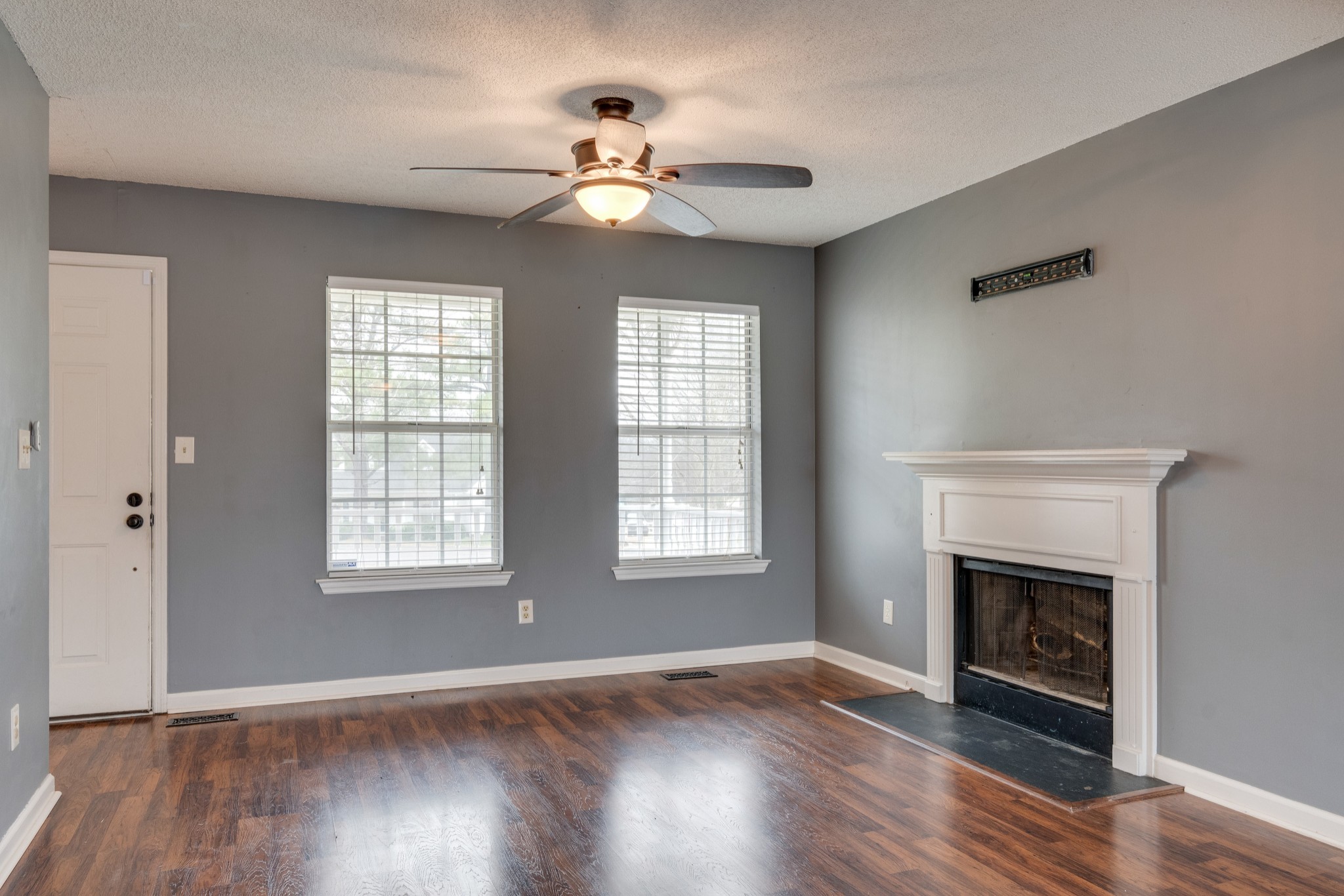 406 Rutherford Lane Columbia, TN 38401 - Photo 5 of 33 Gallery Image 5
