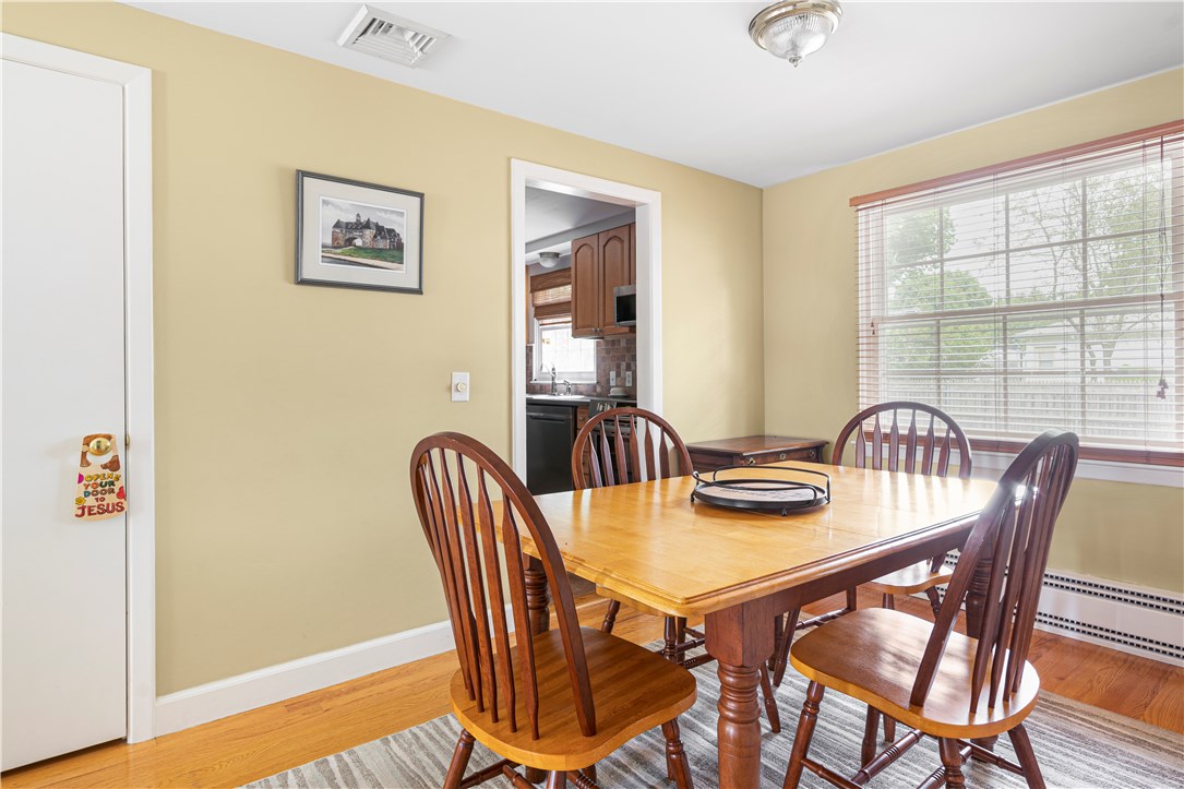 137 Gristmill Road Warwick, RI 02889 - Photo 11 of 22 Gallery Image 11