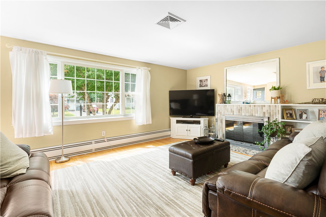 137 Gristmill Road Warwick, RI 02889 - Photo 13 of 22 Gallery Image 13