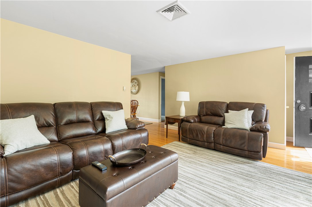137 Gristmill Road Warwick, RI 02889 - Photo 14 of 22 Gallery Image 14
