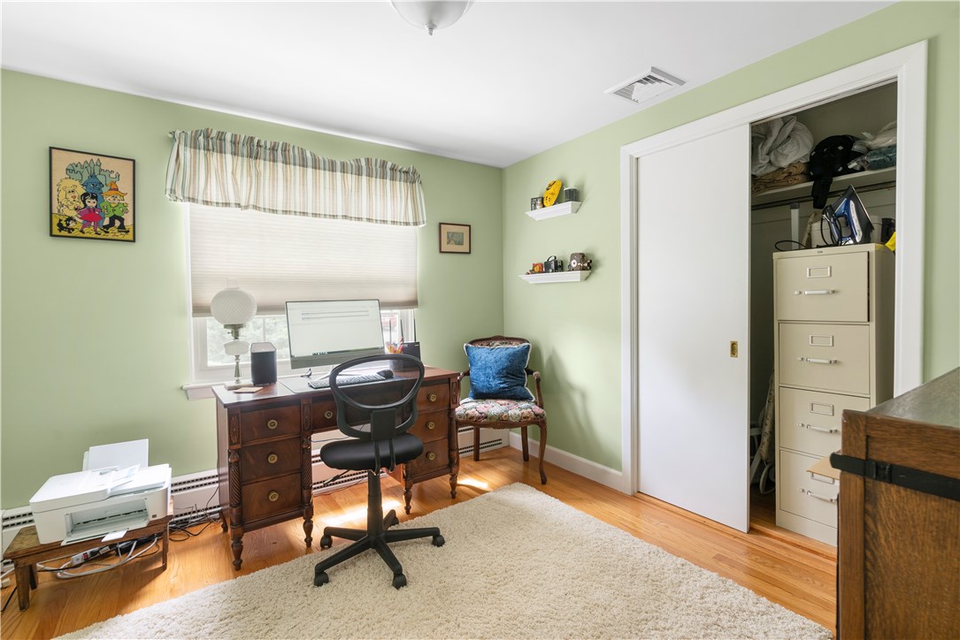 137 Gristmill Road Warwick, RI 02889 - Photo 16 of 22 Gallery Image 16