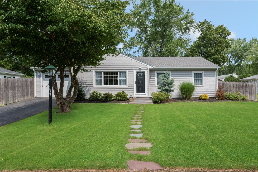 137 Gristmill Road Warwick, RI 02889 - Photo 2 of 22 Gallery Image 2