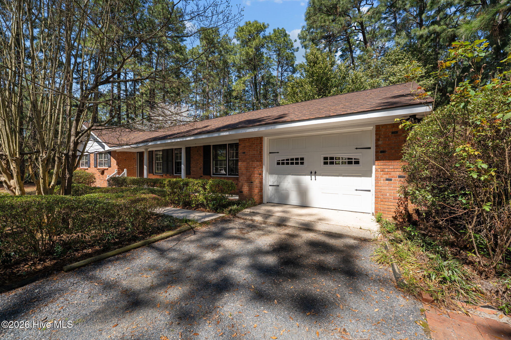 188 Thorne Road Pinehurst, NC 28374 - Photo 3 of 45 Garage