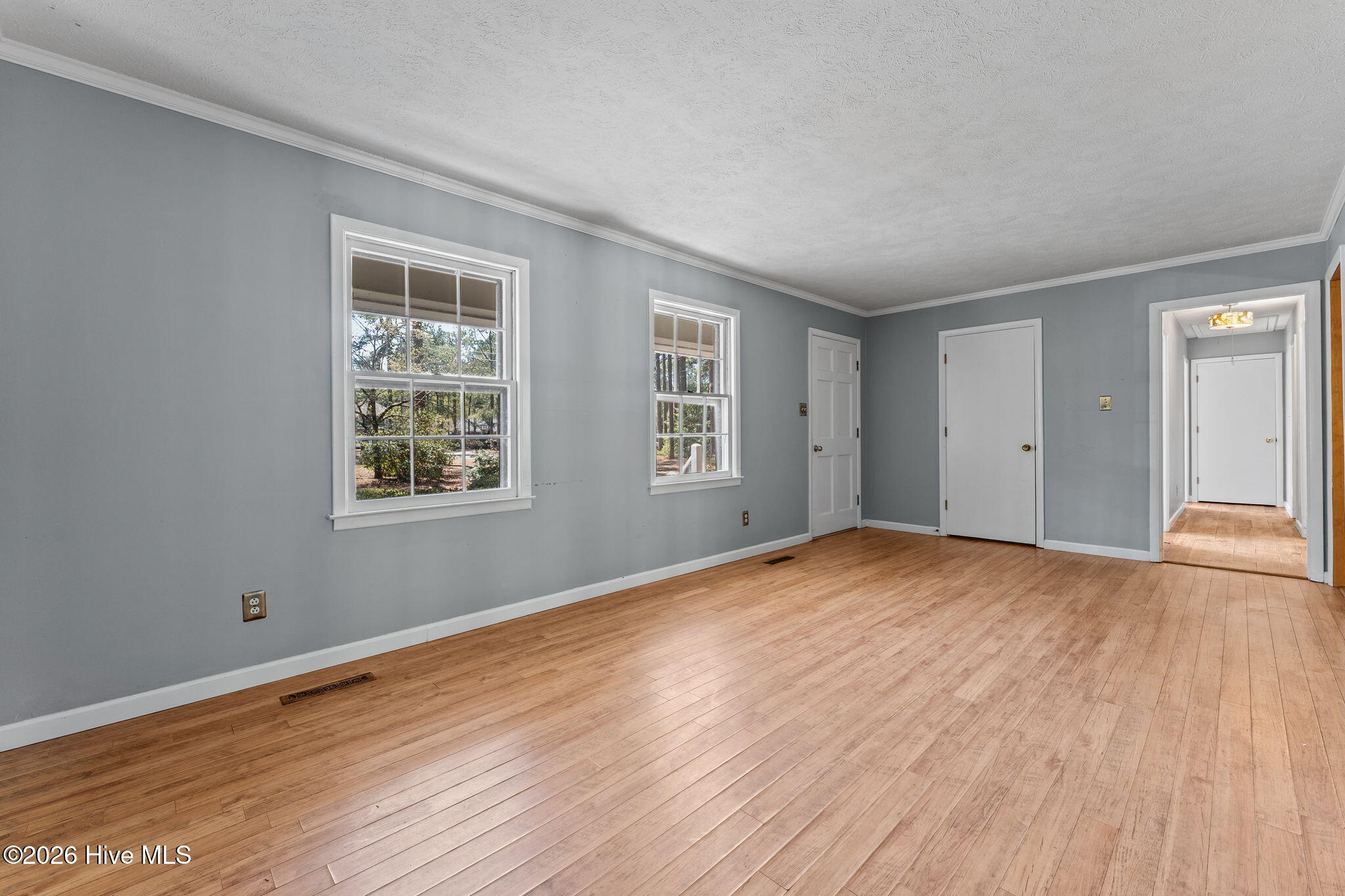 188 Thorne Road Pinehurst, NC 28374 - Photo 7 of 45 Living Room